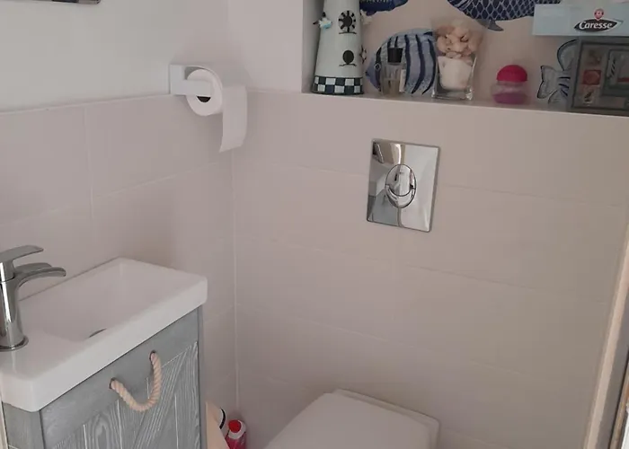 Chez Tinou Gasthof Bacilly